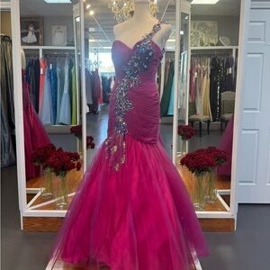 Prom Dress Size 4 Fushia